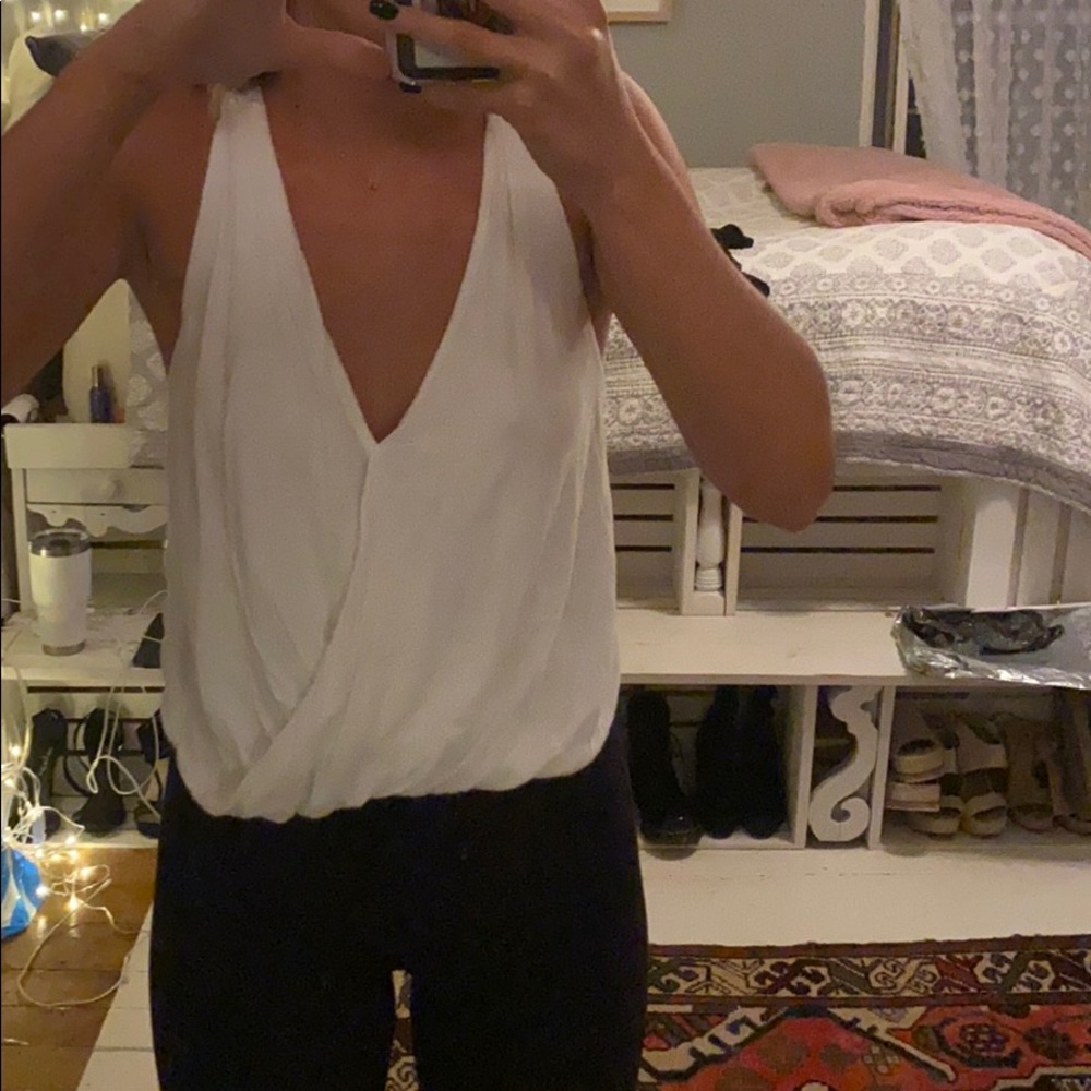 Never worn white super cute top